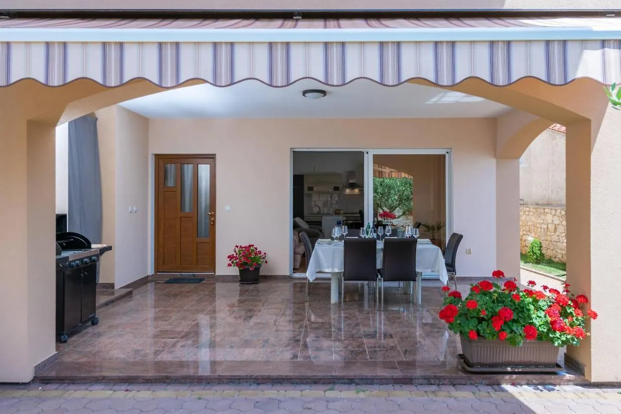 Holiday home Holiday House Andrea Marcana
