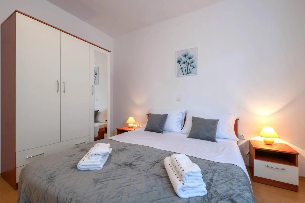 Holiday House Andrea Marcana