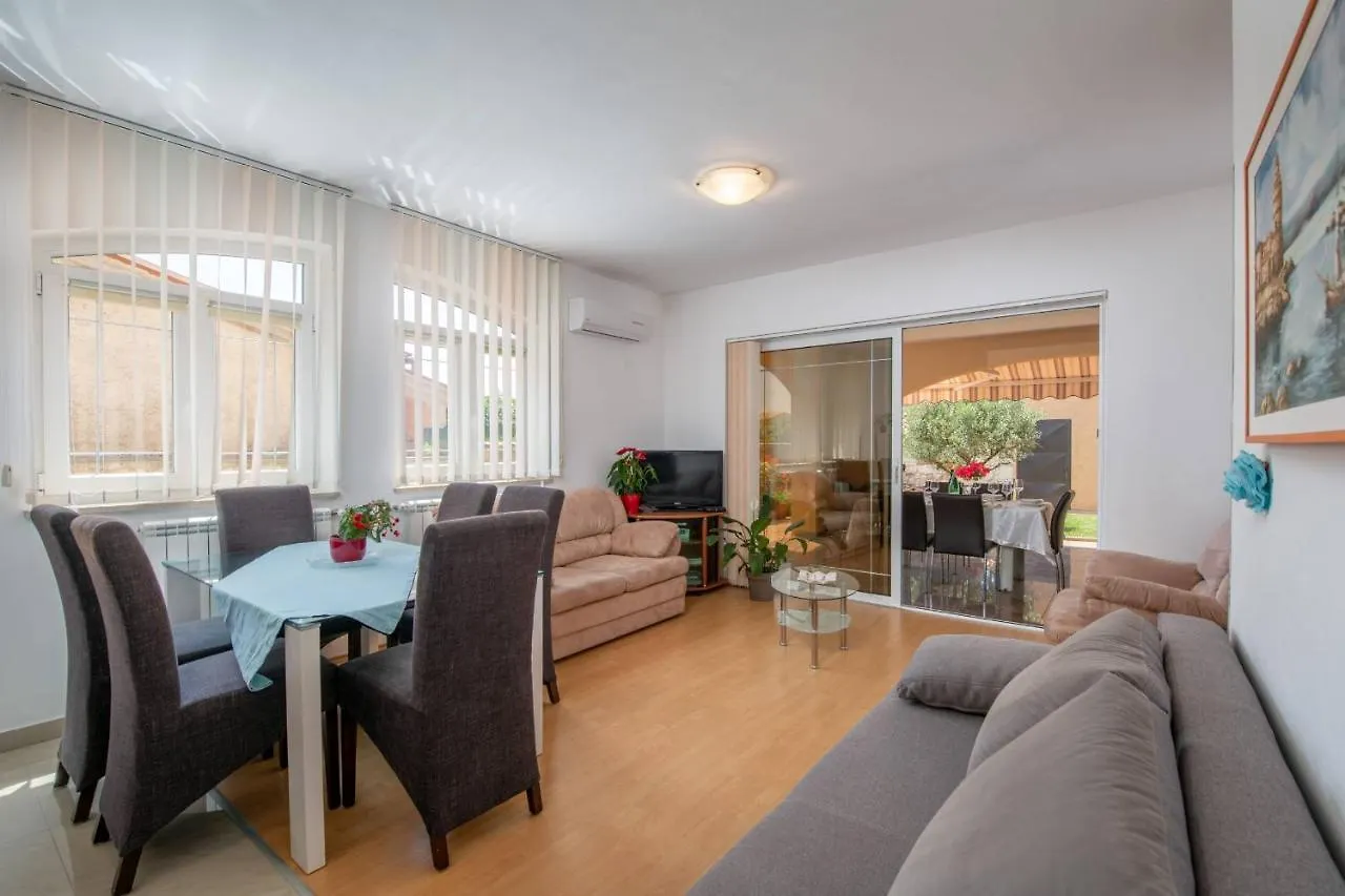 Holiday home Holiday House Andrea Marcana